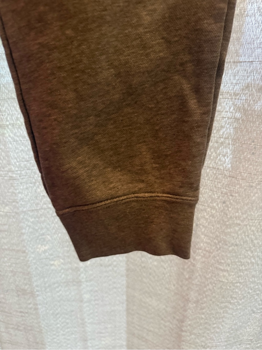 Nike women’s med Gray Jogger Pants - Picture 3 of 5